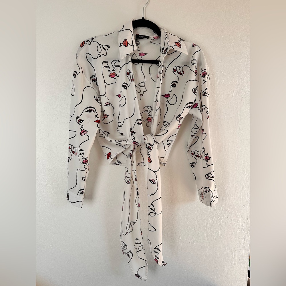 MILK & HONEY Abstract Face Print Tie-Front Blouse | white, black. size: small